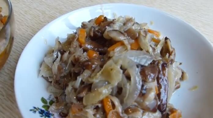 Солянка грибная на зиму с капустой - 6 рецептов приготовления