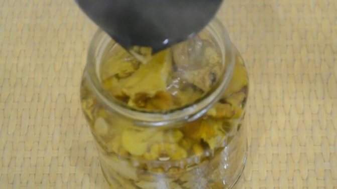 Как грибы лисички приготовить на зиму: способы заготовки и рецепты приготовления с фото