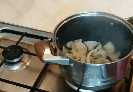 Рецепты соленых груздей. Холодный и горячий способ посола