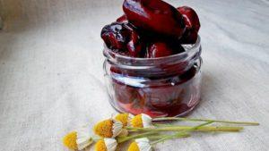 Пошаговый рецепт маринованной закусочной сливы как маслины на зиму