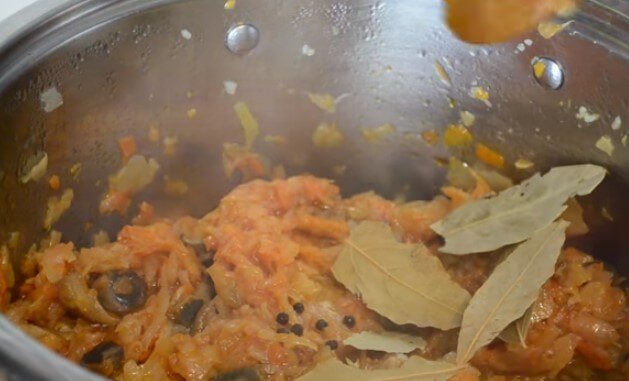 Грибная солянка с капустой на зиму - 5 рецептов впрок