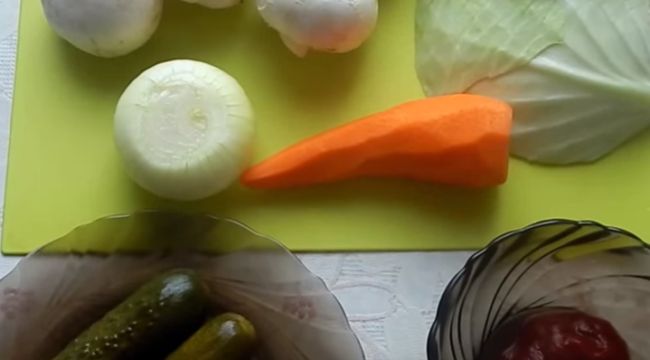 Солянка из капусты с грибами - рецепты в духовке, в мультиварке или на зиму