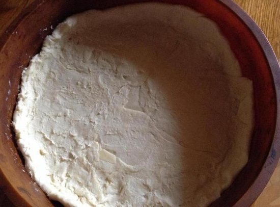 Приготовление пирога из слоеного теста в мультиварках Редмонд и Поларис. Рецепты и фото.