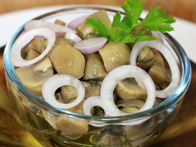 Какие блюда приготовить из соленых грибов: рецепты, что можно сделать с грибными заготовками