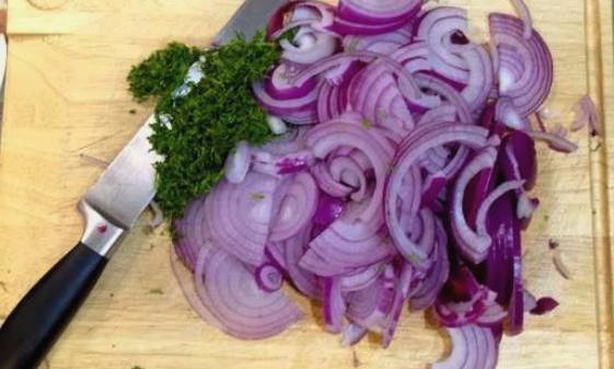 Салат с языком и грибами - простые рецепты