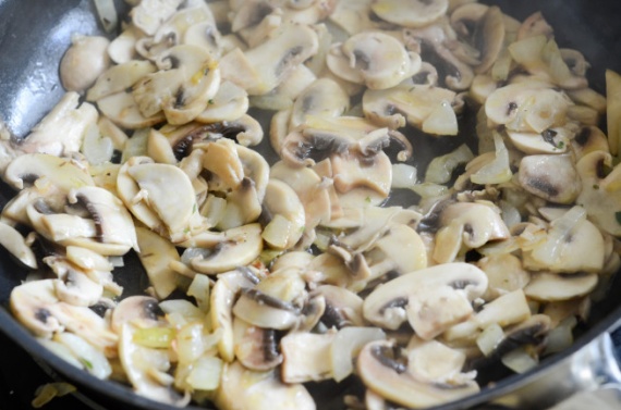 Паста с грибами в сливочном соусе: пошаговые рецепты с фото