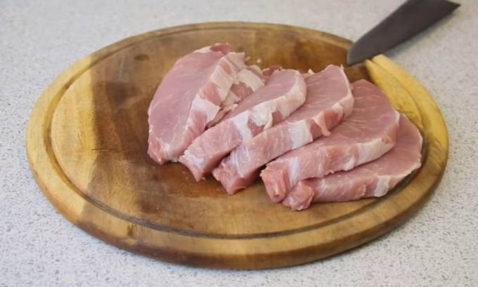 Свинина с сыром и грибами в духовке – пошаговый рецепт с фото