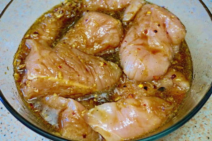Индейка в сливочном соусе - 8 рецептов в духовке, на сковороде