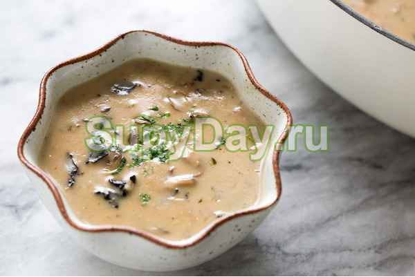 Крем-суп из сухих сморчков (французская кухня)