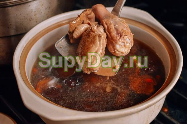 Праздничный чженсянский суп из курицы и сухих грибов
