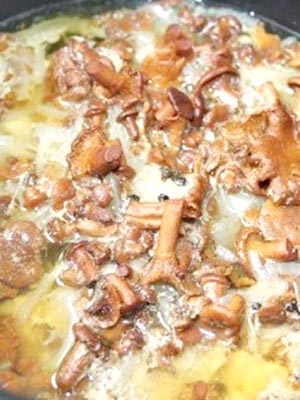 Блюда из свинины с лисичками