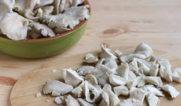 Икра из белых грибов на зиму: 5+ рецептов «Пальчики оближешь»