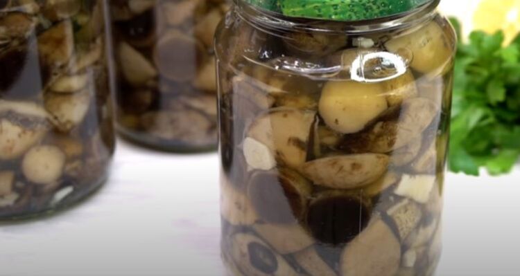 Хрустящие белые грибы с маринадом на 1 литр воды