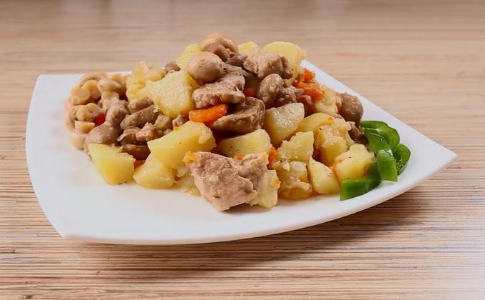 Как приготовить свинину с опятами: рецепты блюд на сковороде, в духовке и мультиварке