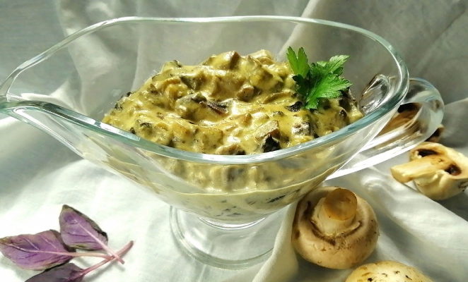 Готовим грибной соус из шампиньонов: просто и очень вкусно