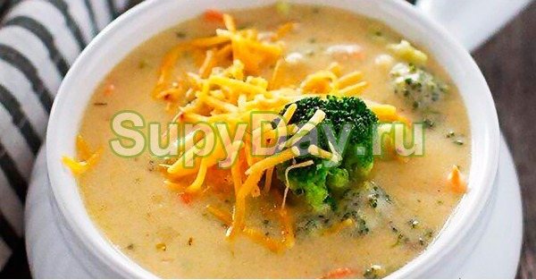 Сырный суп с шампиньонами и брокколи