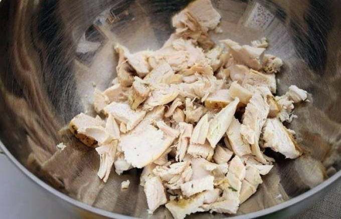 Салат с черносливом с курицей и грибами: рецепты приготовления салатов с грибами и черносливом