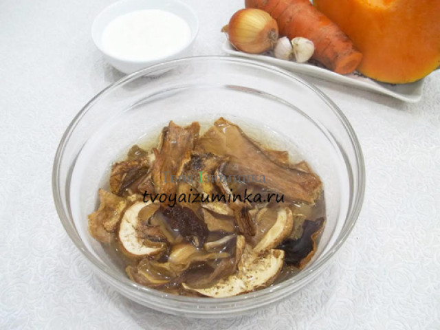 Крем-суп со сливками из тыквы и грибов: рецепт с пошаговым фото