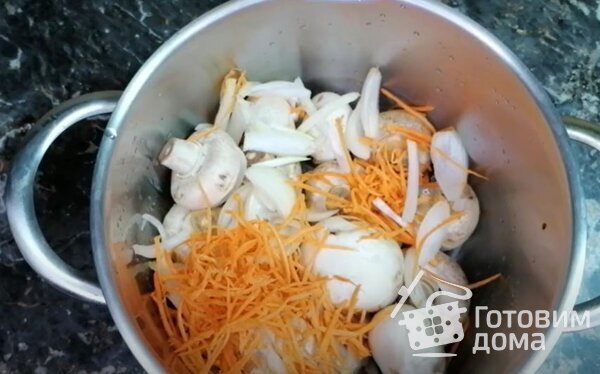 Закуска Маринованные шампиньоны с морковью по-корейски фото к рецепту 3
