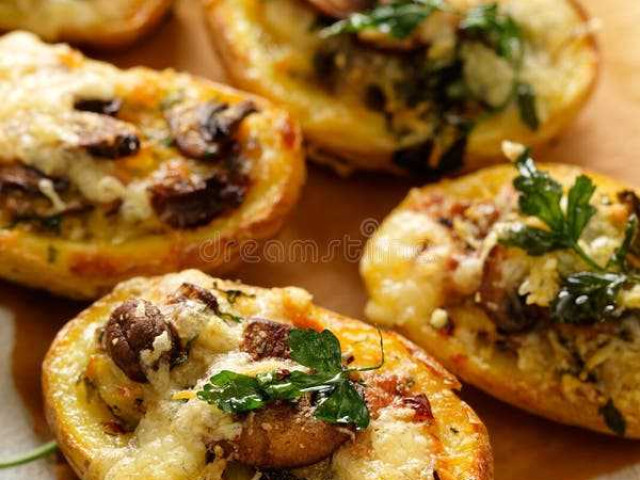 Картошка с грибами и сыром – рецепт приготовления