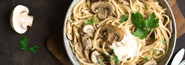 Макароны с грибами - вкусное и простое блюдо