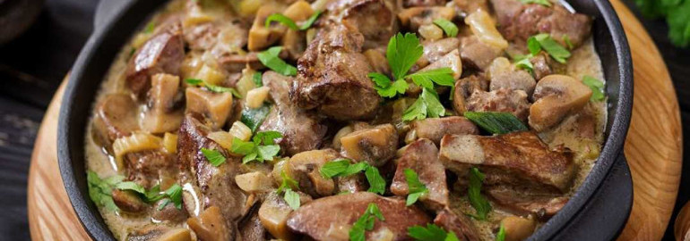 Свинина с грибами - рецепт приготовления и советы по выбору ингредиентов