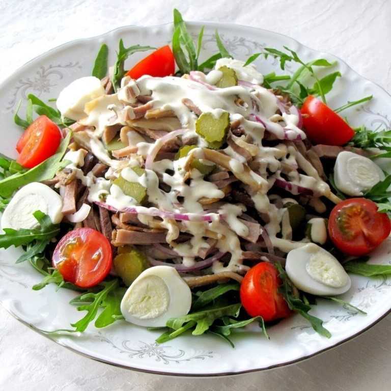 Салат с языком и грибами: вкусный и полезный обед или ужин