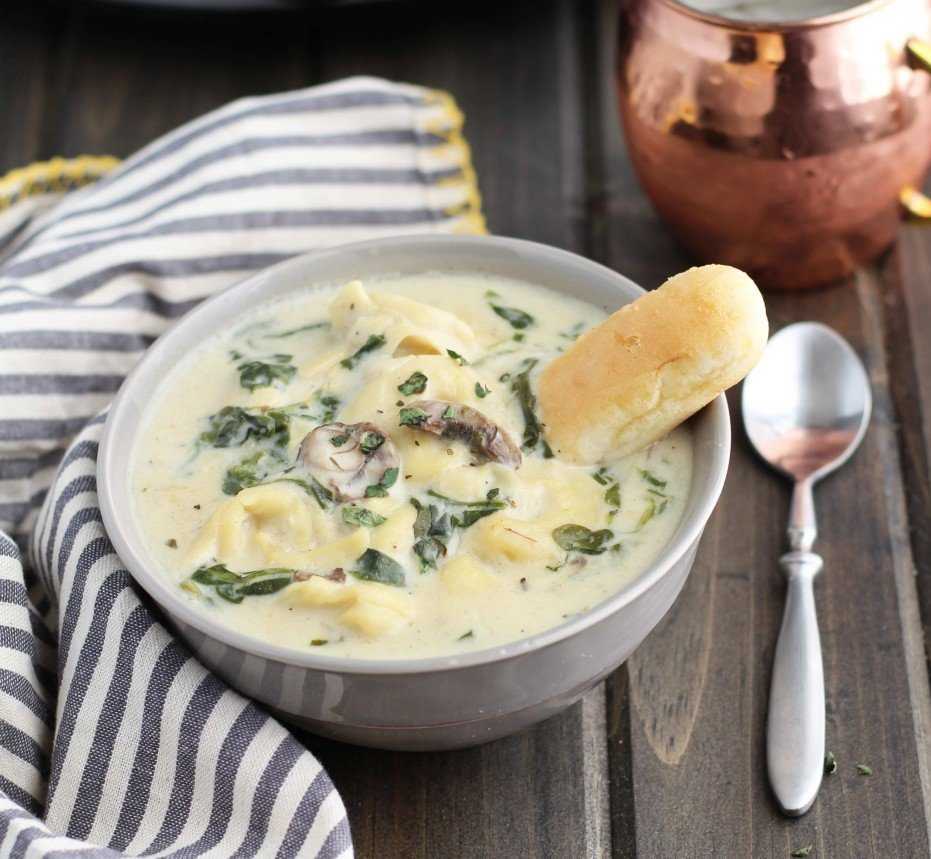 Легкий и вкусный суп с сыром и шампиньонами