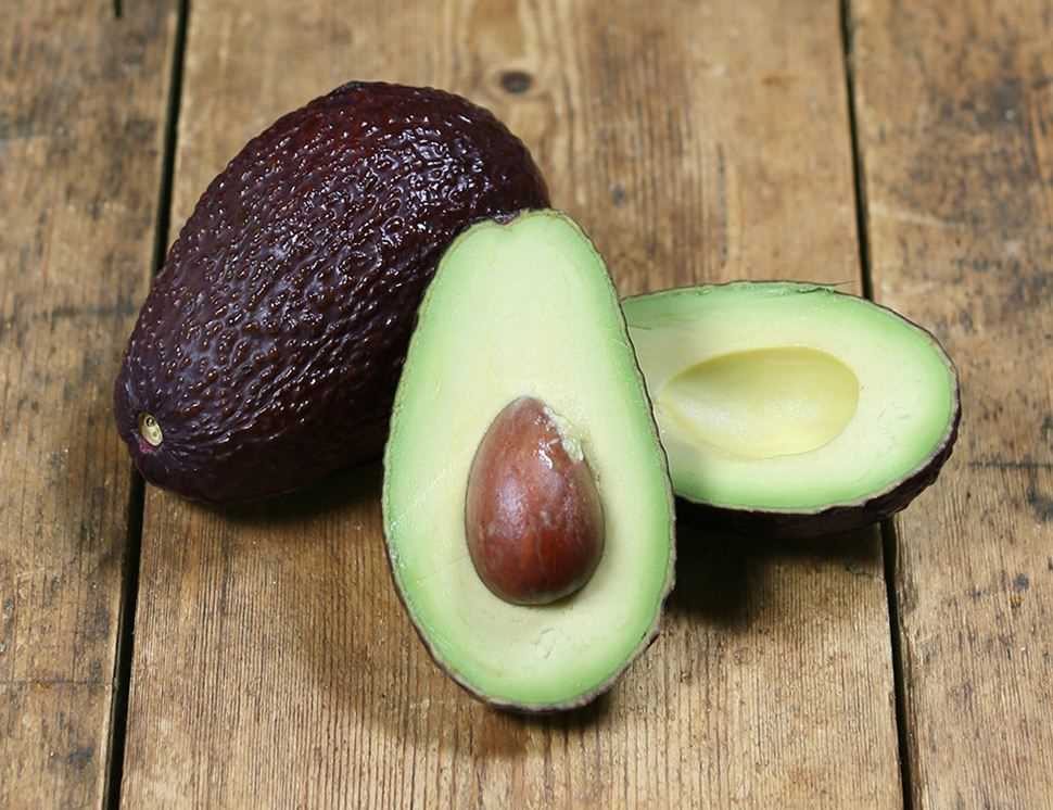 Причины темной мякоти авокадо